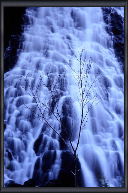 IVRV̑ Osinkosin Waterfall